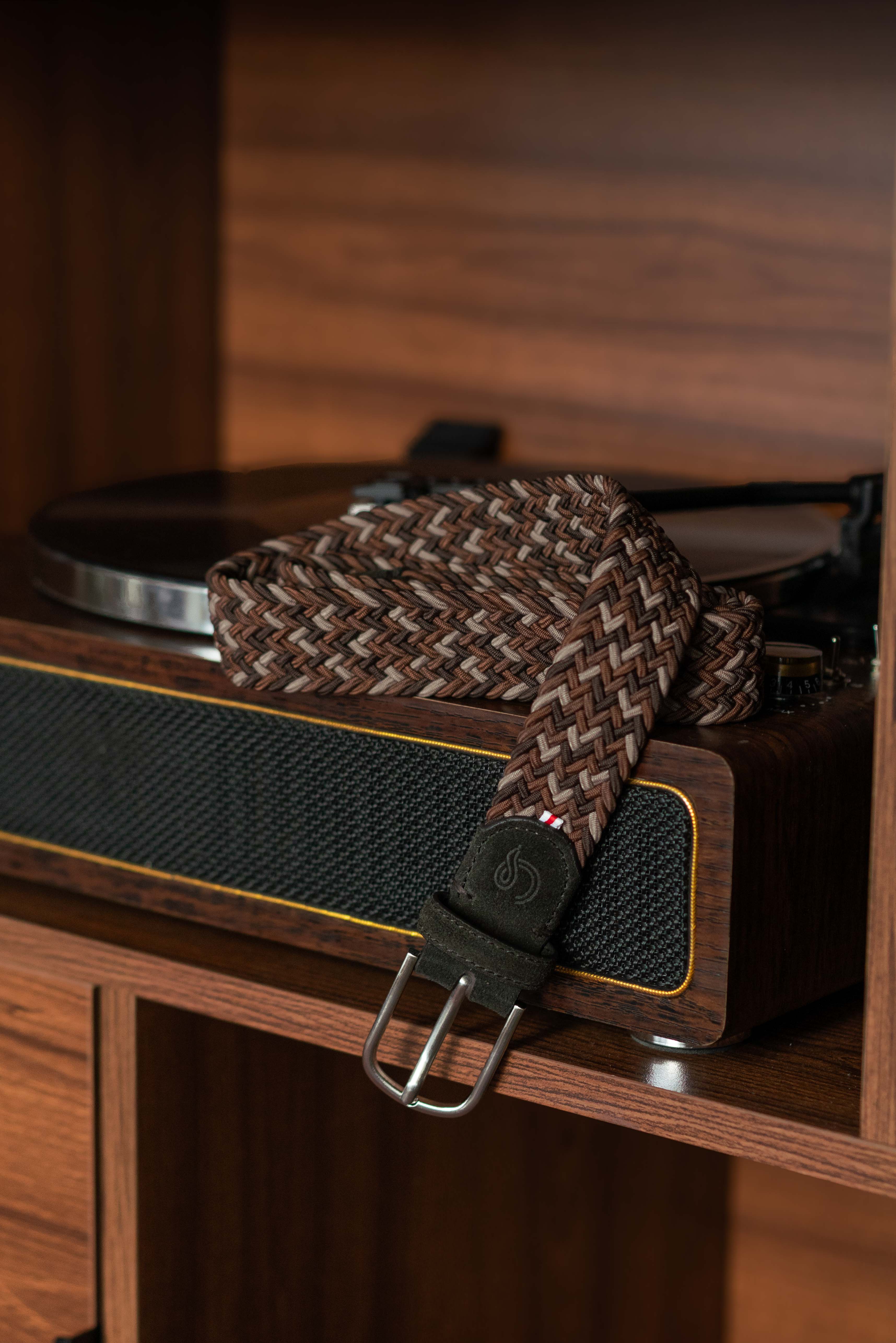 Sherwood belt styled in an autumn outfit